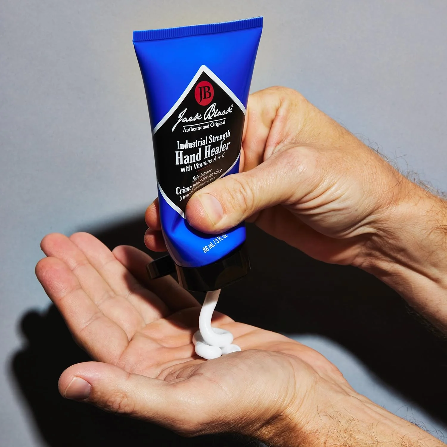 Jack Black Face Buff Energizing Scrub 177ml (6 fl oz) – Pre-Shave Exfoliating Face Wash for Men - Image 3